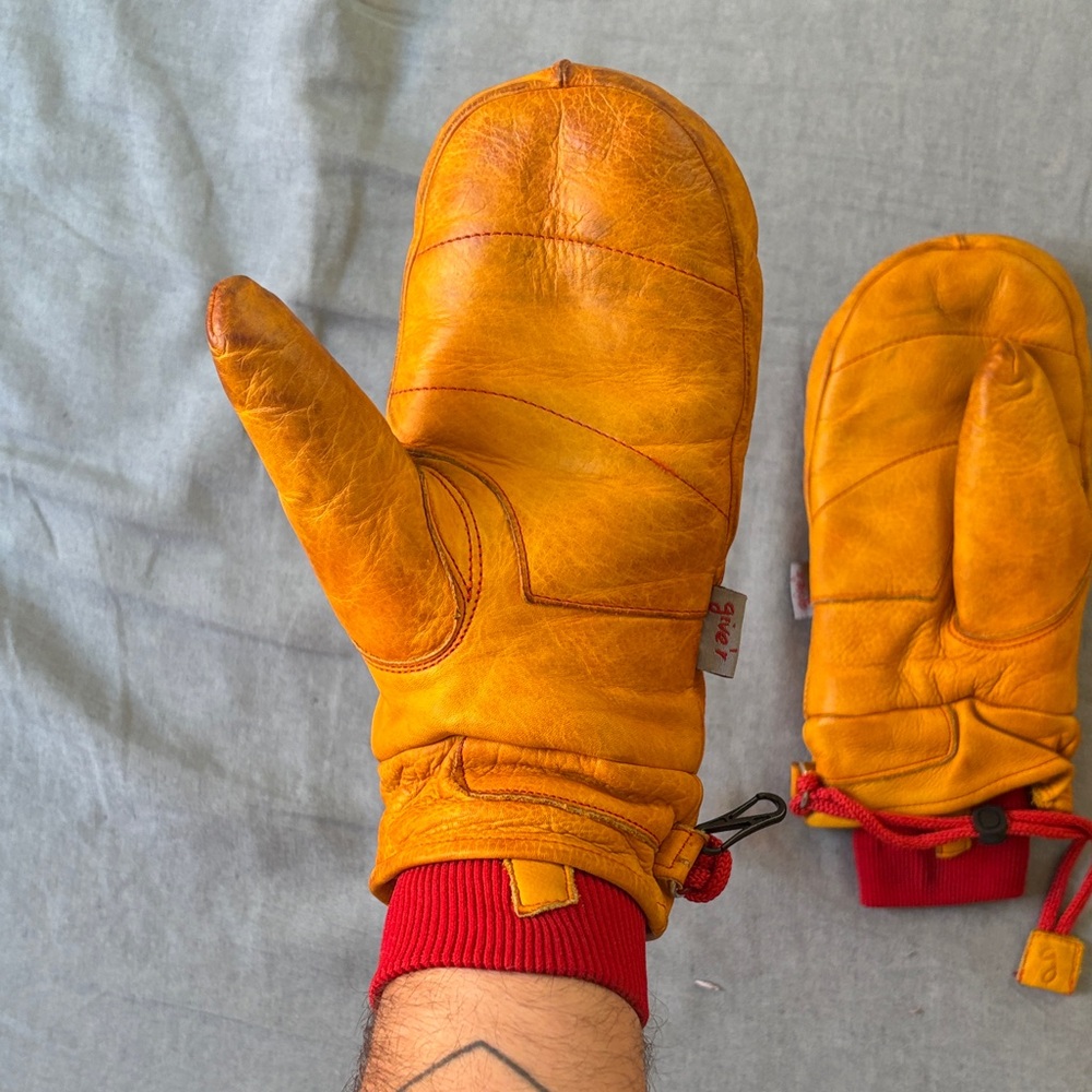 Give’r Frontier Mittens leather and beeswax coated - Picture 6 of 10